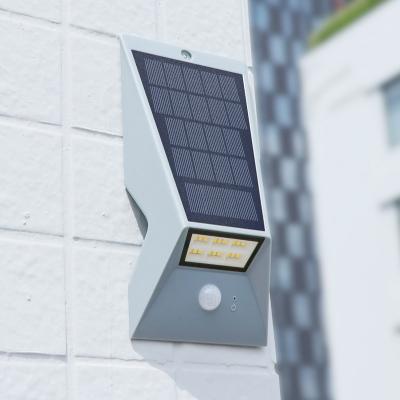 Luzes solares de jardim OEM de fábrica Luz led de parede ao ar livre