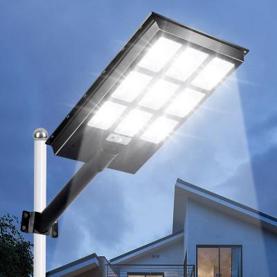 Luzes de rua de LED solares ao ar livre de 150 watts com painel solar